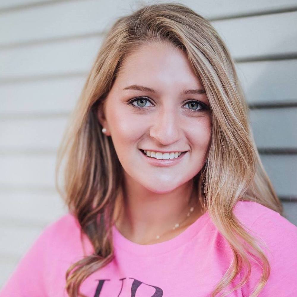 Meet your Posher, Ella